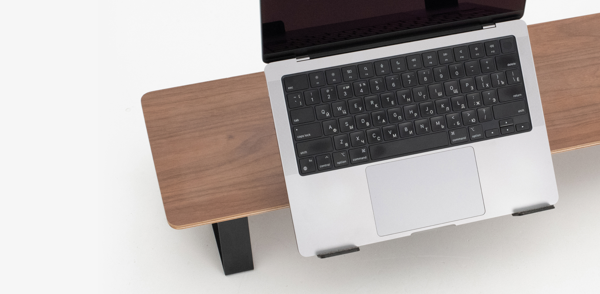 1000 бонусных баллов за подставки GEEK NOOK