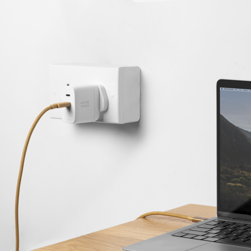 Сетевое зарядное устройство Native Union Fast GaN Charger 2 USB-C, PD, 67 Вт, белый Фото-5