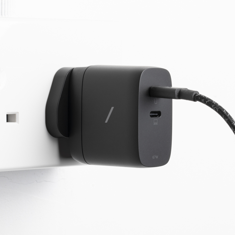 Сетевое зарядное устройство Native Union Fast GaN Charger 2USB-C, PD, 67 Вт, черный Фото-6
