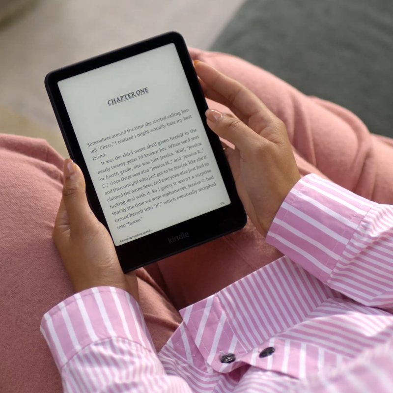 Электронная книга Amazon Kindle PaperWhite 2024 (без рекламы), 32 ГБ, малиновый Фото-3