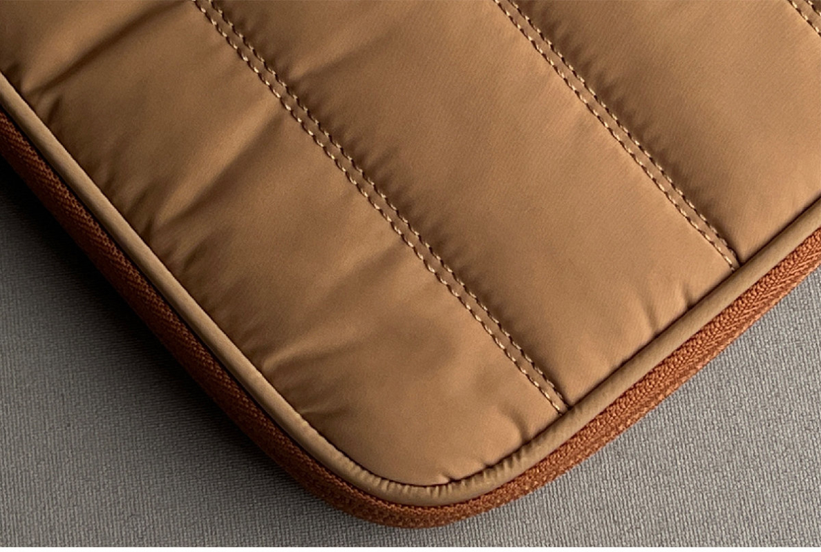Чехол-конверт Bustha Puffer для Macbook Air/Pro 13"/14", нейлон, бежевый Фото-5