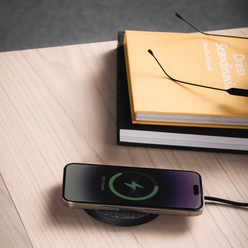 Беспроводное зарядное устройство restore: hello, world! 15 W, серый Фото-7
