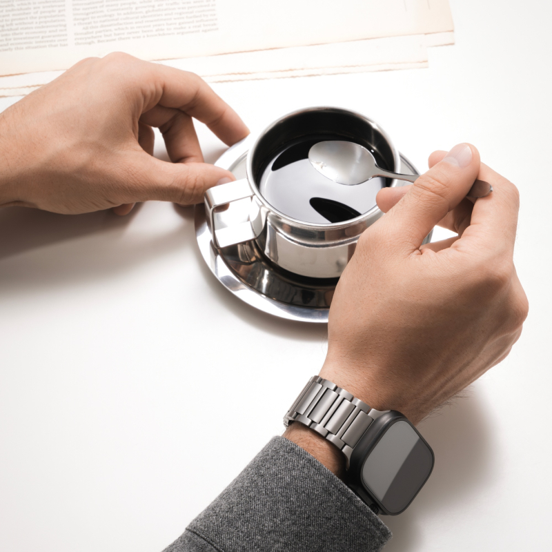 Ремешок restore: hello, world! для Apple Watch 42-49 мм, титановый черный Фото-4